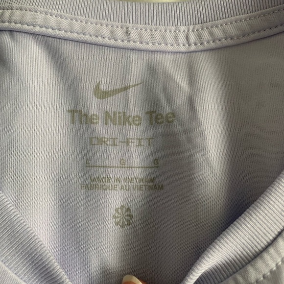 EUC Nike Dri-FIT workout tank top size large - Picture 2 of 3